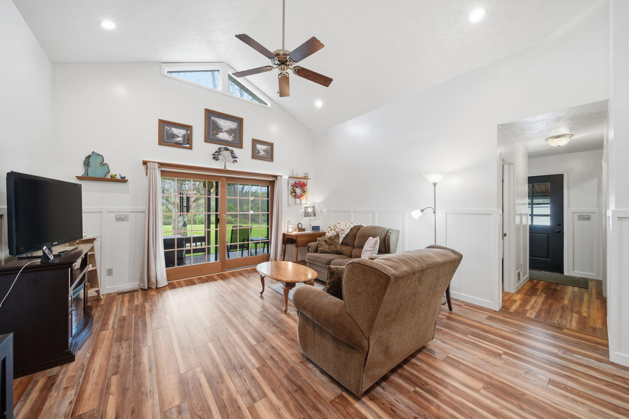5299 Rives Junction Road Jackson, MI 49201 - Photo 14 of 64 country-home-hardwood