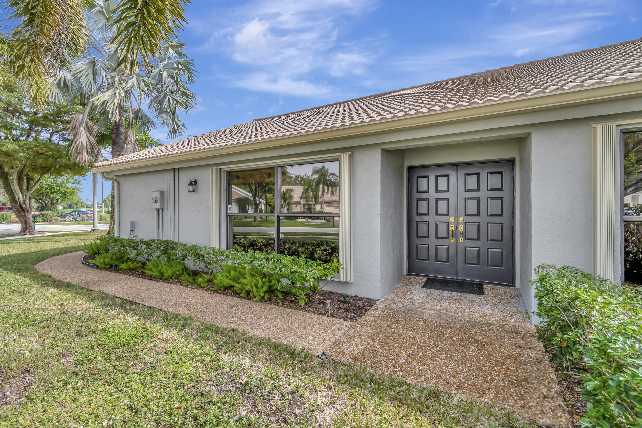 11104 Highland Circle Boca Raton, FL 33428 - Photo 2 of 79 DOUBLE DOOR ENTRANCE