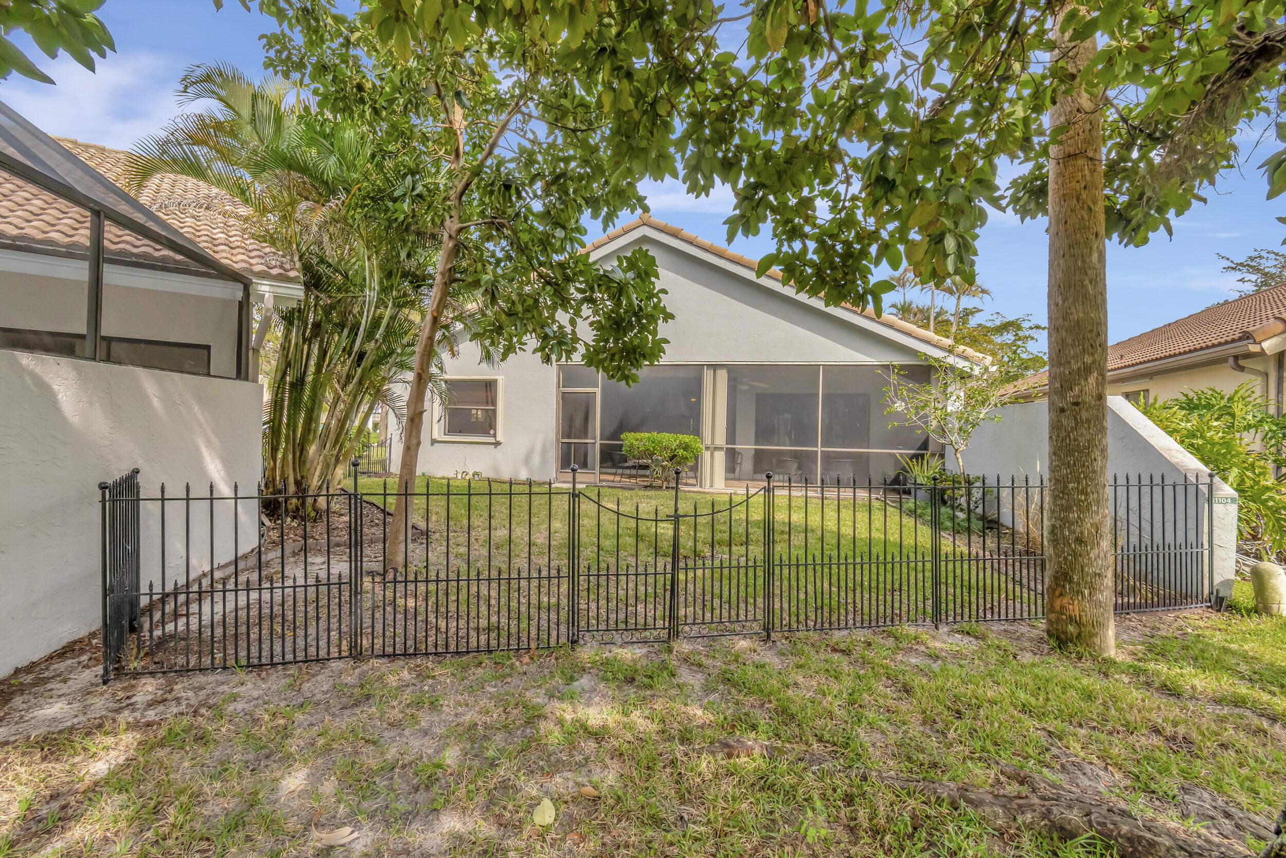 11104 Highland Circle Boca Raton, FL 33428 - Photo 35 of 79 64_dsc_8538