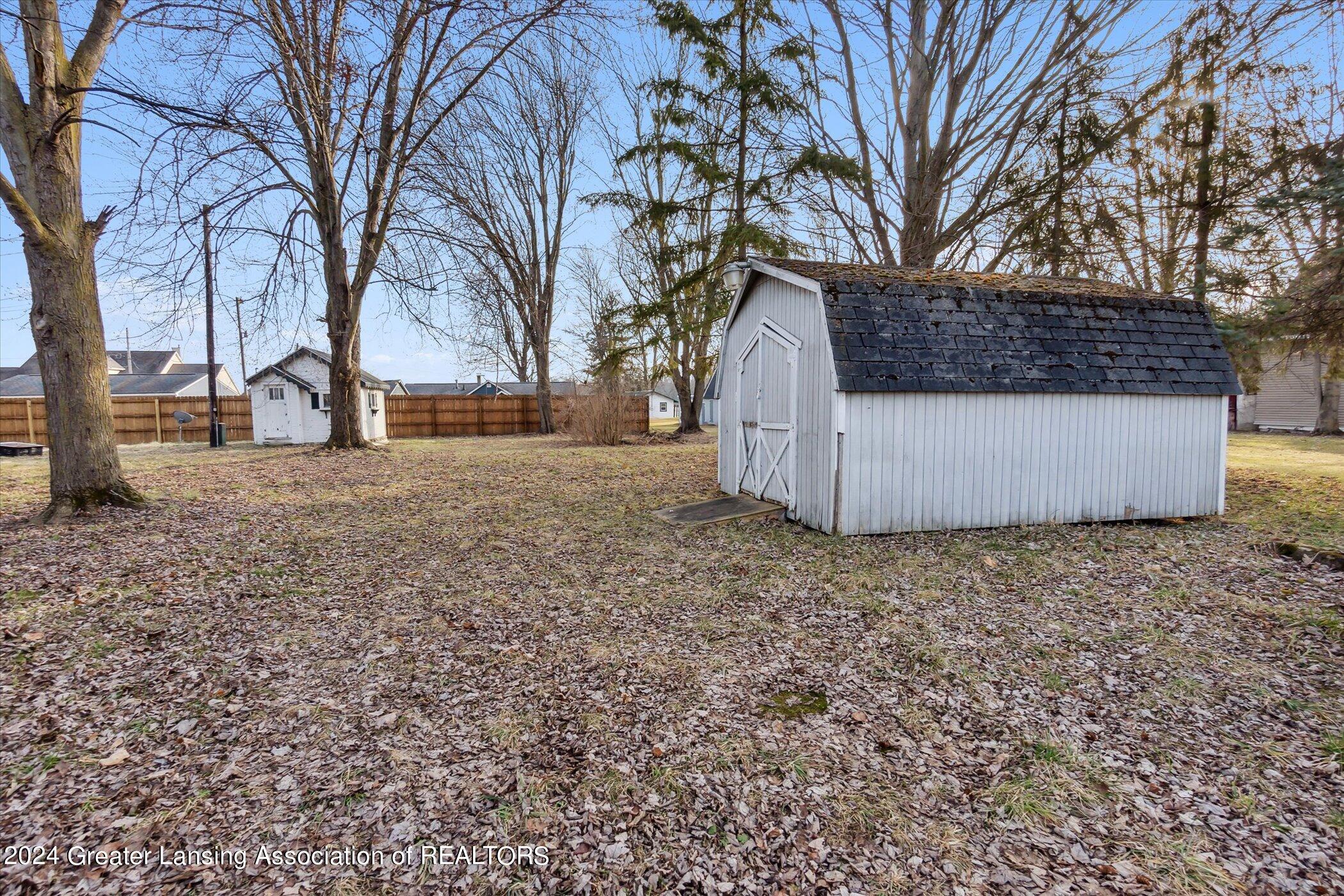 5884 East Round Lake Road Dewitt, MI 48820 - Photo 33 of 37 33-5884-Round-Lake-Rd-Laingsburg-MI-4884