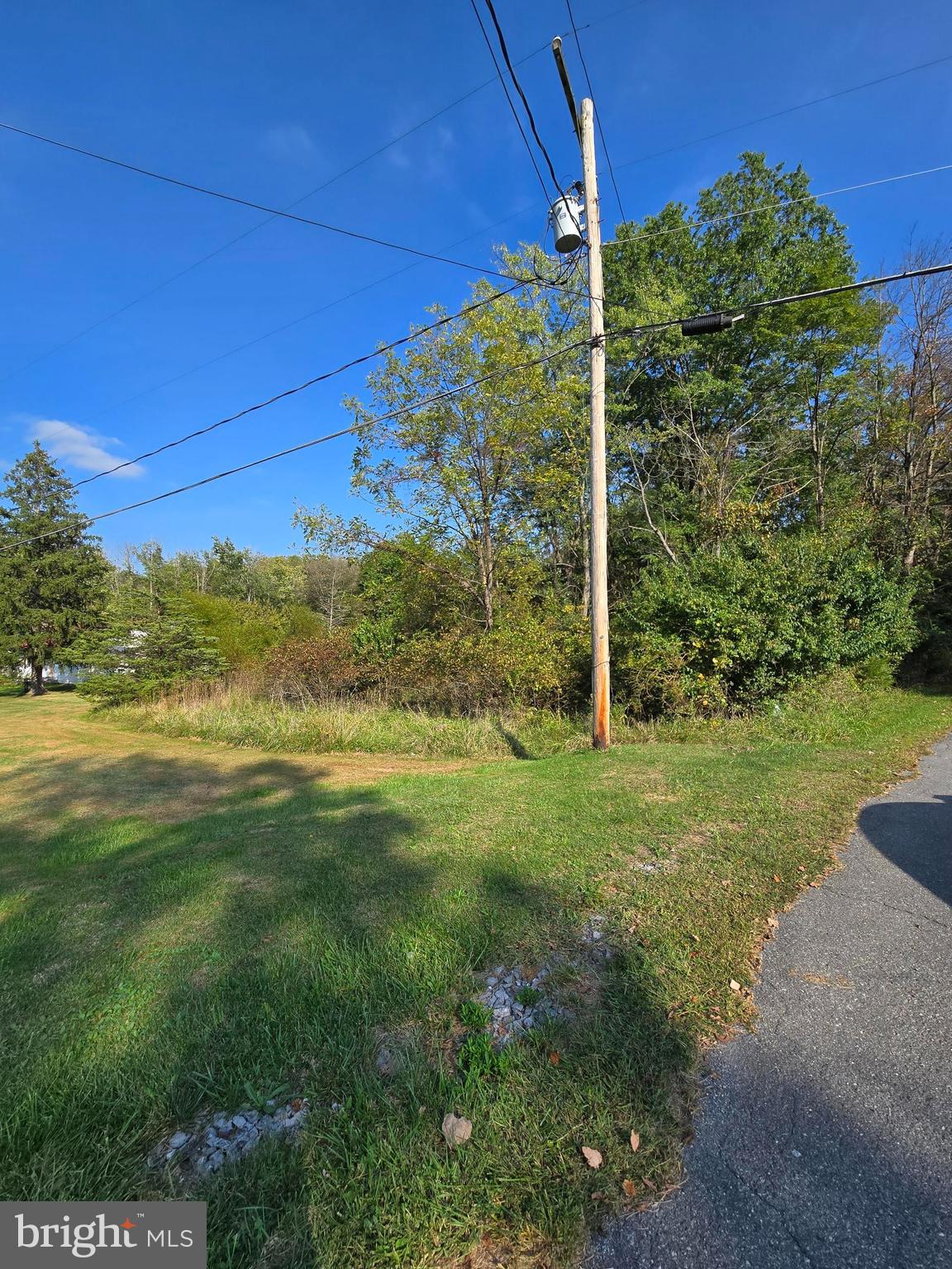 9434 Bethel Road Frederick, MD 21702 - Photo 4 of 7 a view of a backyard