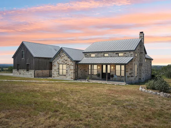 $1,399,000 | 135 Scenic Vista Drive, Fredericksburg, TX 78624