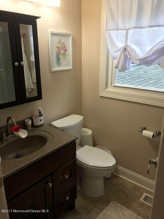 35 Kings Mountain Road Freehold, NJ 07728 - Photo 22 of 26 k23