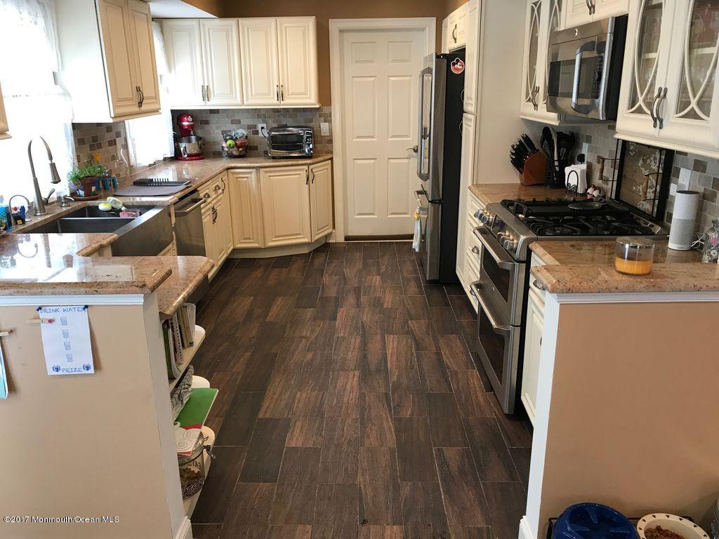 35 Kings Mountain Road Freehold, NJ 07728 - Photo 9 of 26 k9
