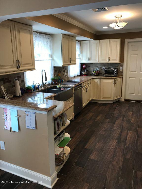 35 Kings Mountain Road Freehold, NJ 07728 - Photo 10 of 26 k10