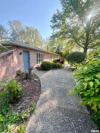 $329,900 | 2630 St Anthony Road, Quincy, IL 62305