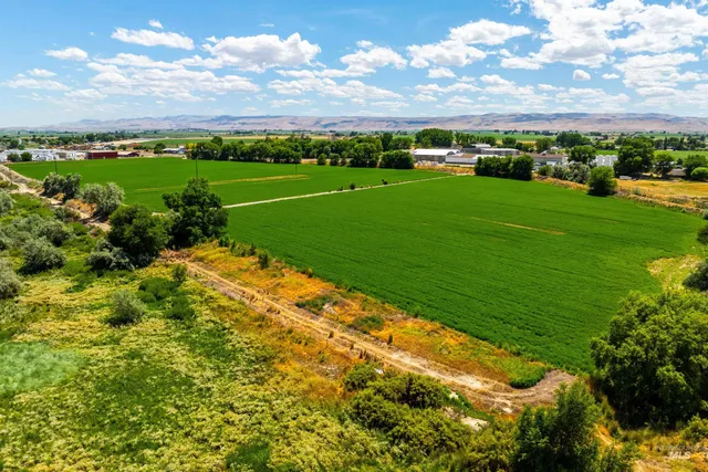 $3,000,000 | Tbd Pioneer Road, Homedale, ID 83628