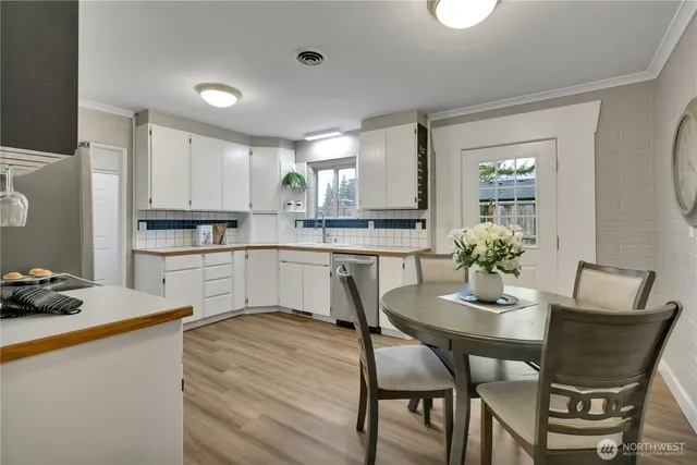 $475,000 | 7117 44th Avenue East, Tacoma, WA 98443