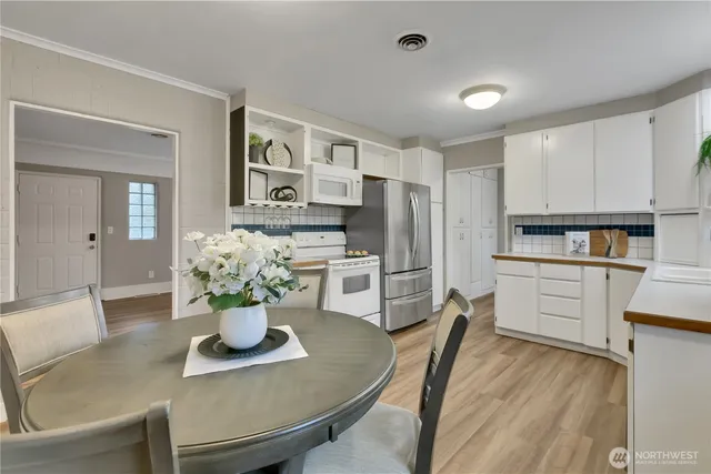 $475,000 | 7117 44th Avenue East, Tacoma, WA 98443