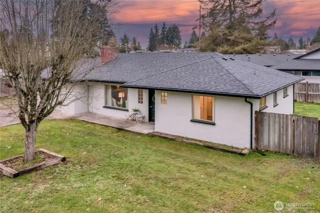 $475,000 | 7117 44th Avenue East, Tacoma, WA 98443