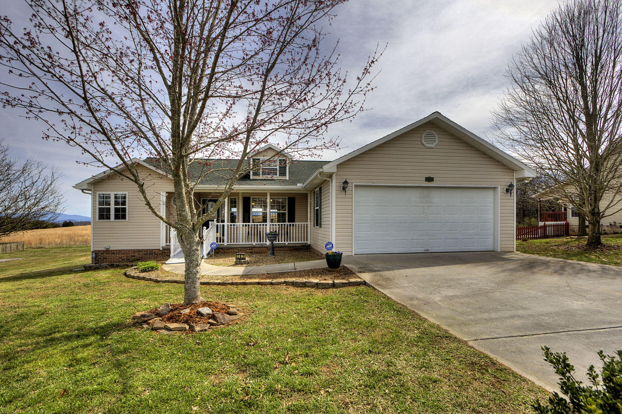 182 Country Way Road Vonore, TN 37885 - Photo 2 of 40 IMG_1040LR