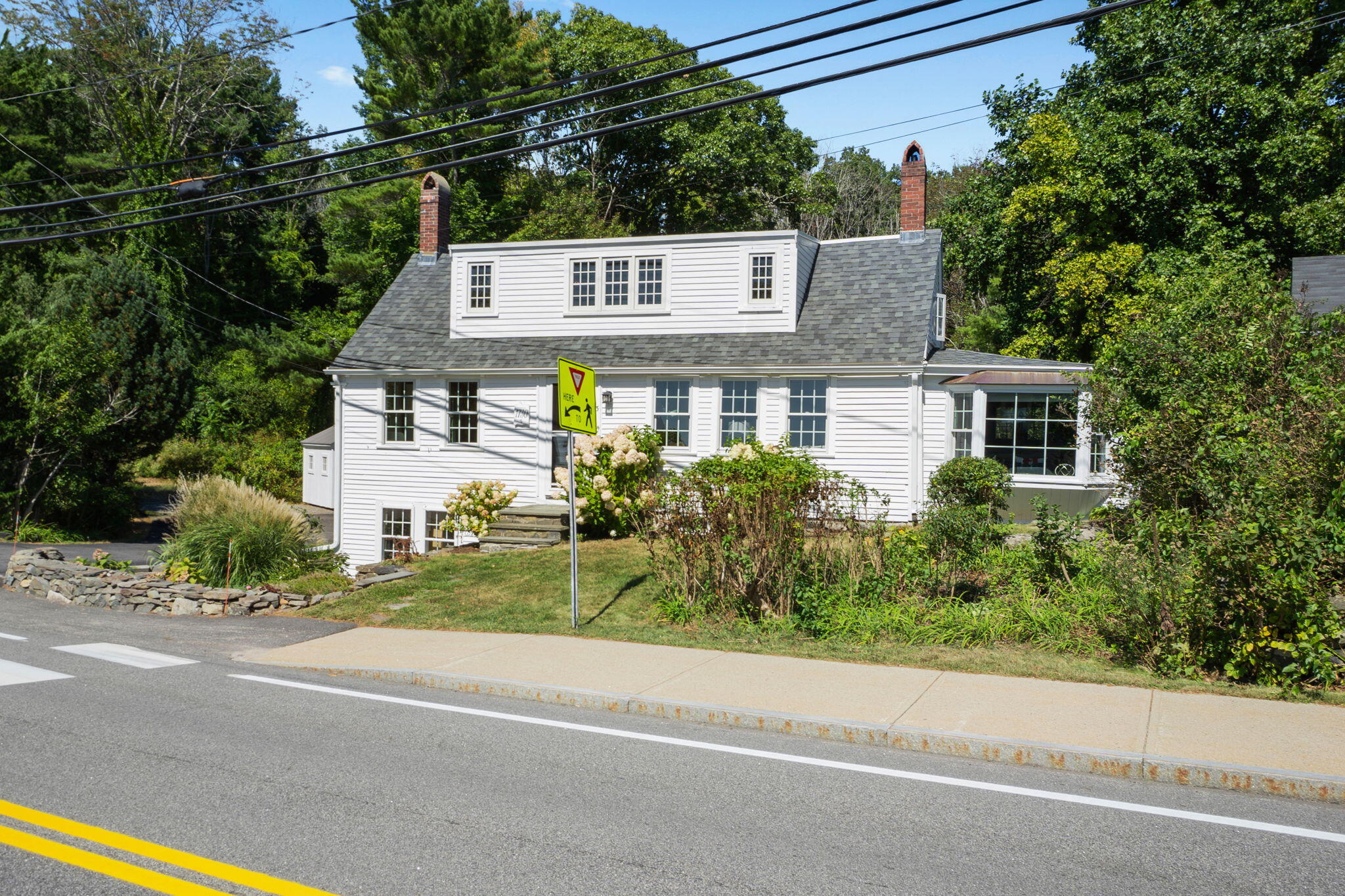 63 Pepperrell Road Kittery Point, ME 03905 - Photo 4 of 51 3-web-or-mls-DSC00011