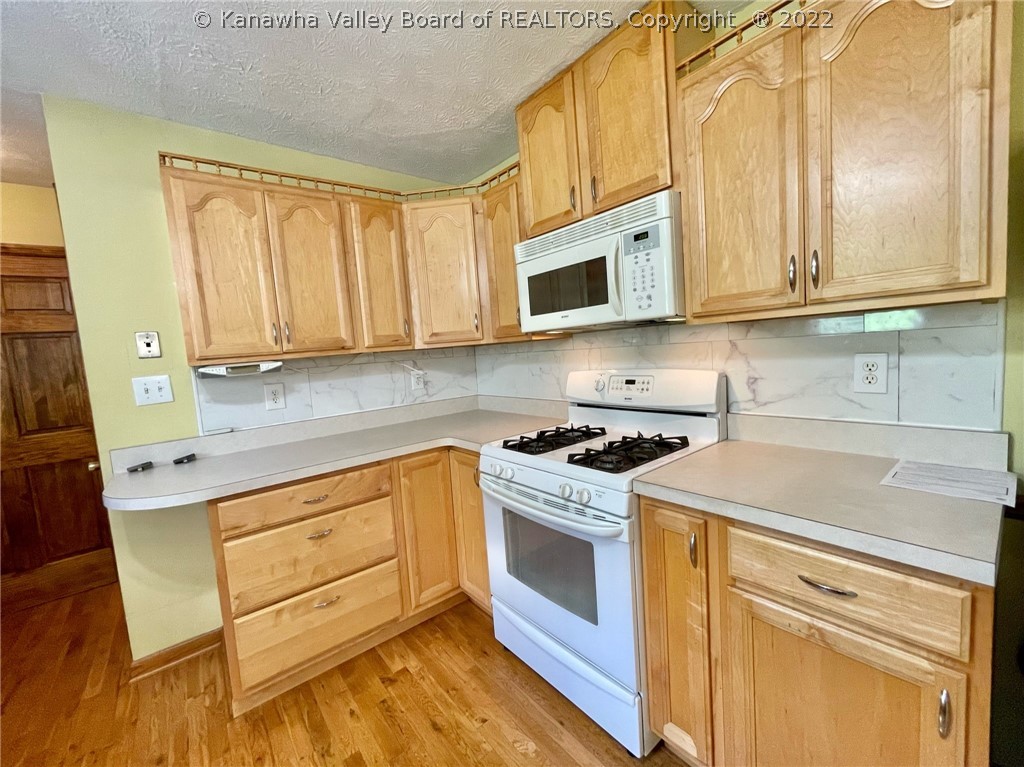 1621 Grapevine Road Charleston, WV 25320 - Photo 8 of 29 Gallery Image 8