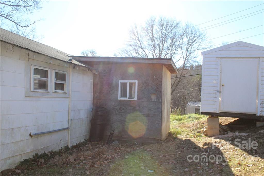141 Sherrill Road Bryson City, NC 28713 - Photo 24 of 28 Gallery Image 24