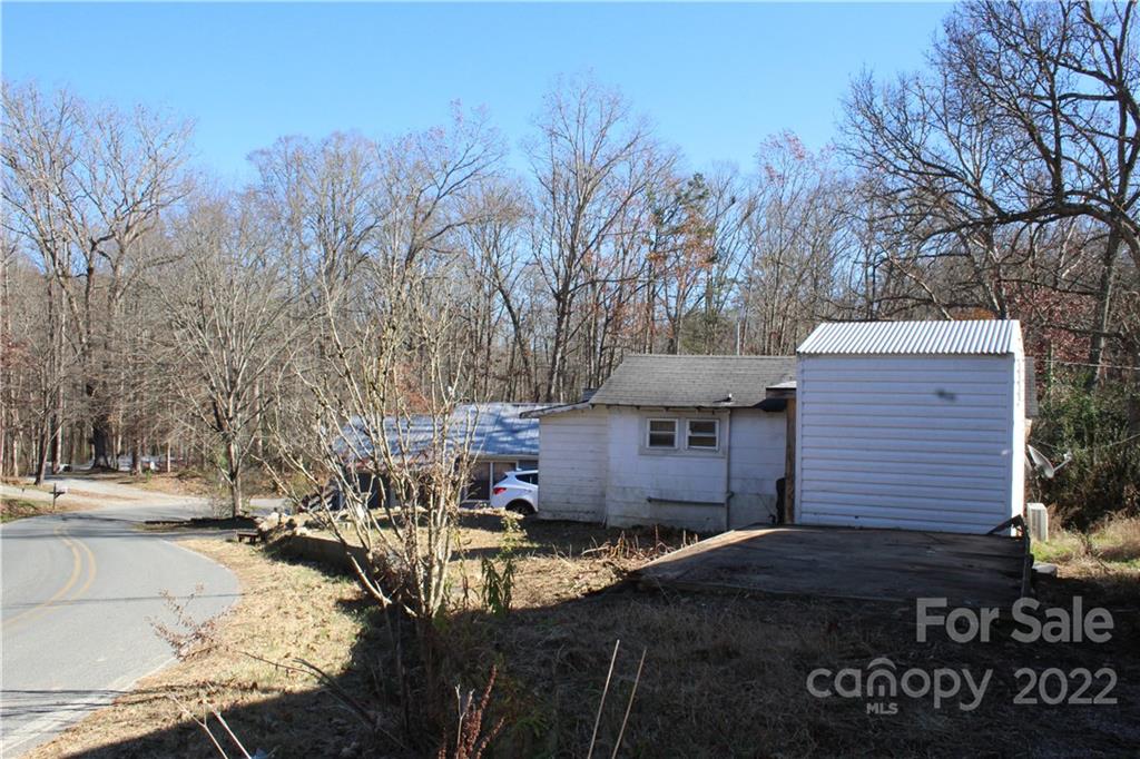141 Sherrill Road Bryson City, NC 28713 - Photo 3 of 28 Gallery Image 3
