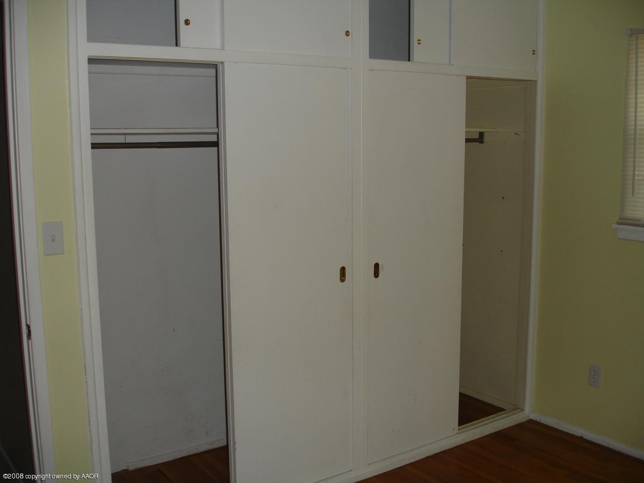 5004 Parker Street Amarillo, TX 79110 - Photo 12 of 22 Bedroom 3 Closets