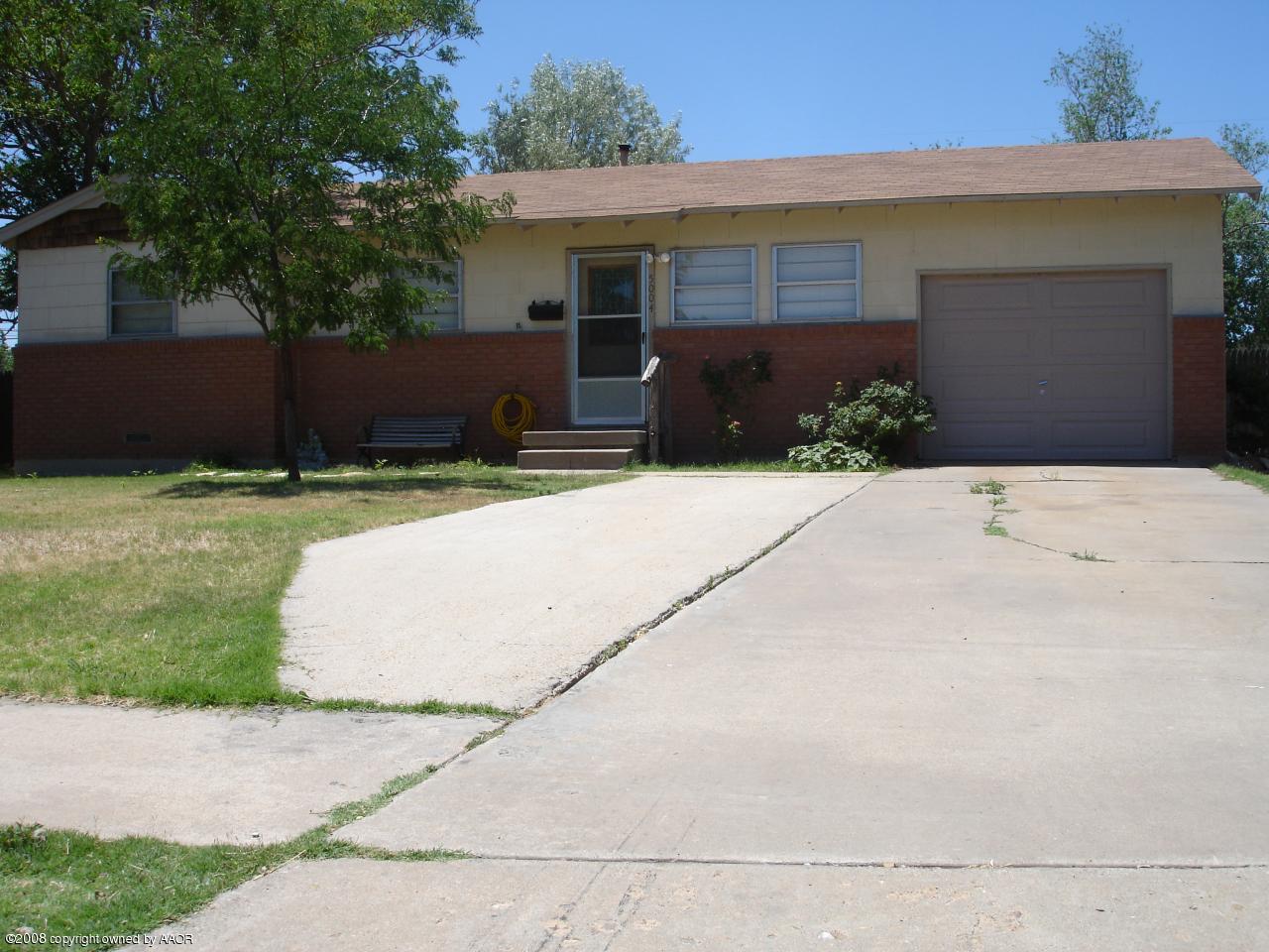 5004 Parker Street Amarillo, TX 79110 - Photo 15 of 22 Front 1