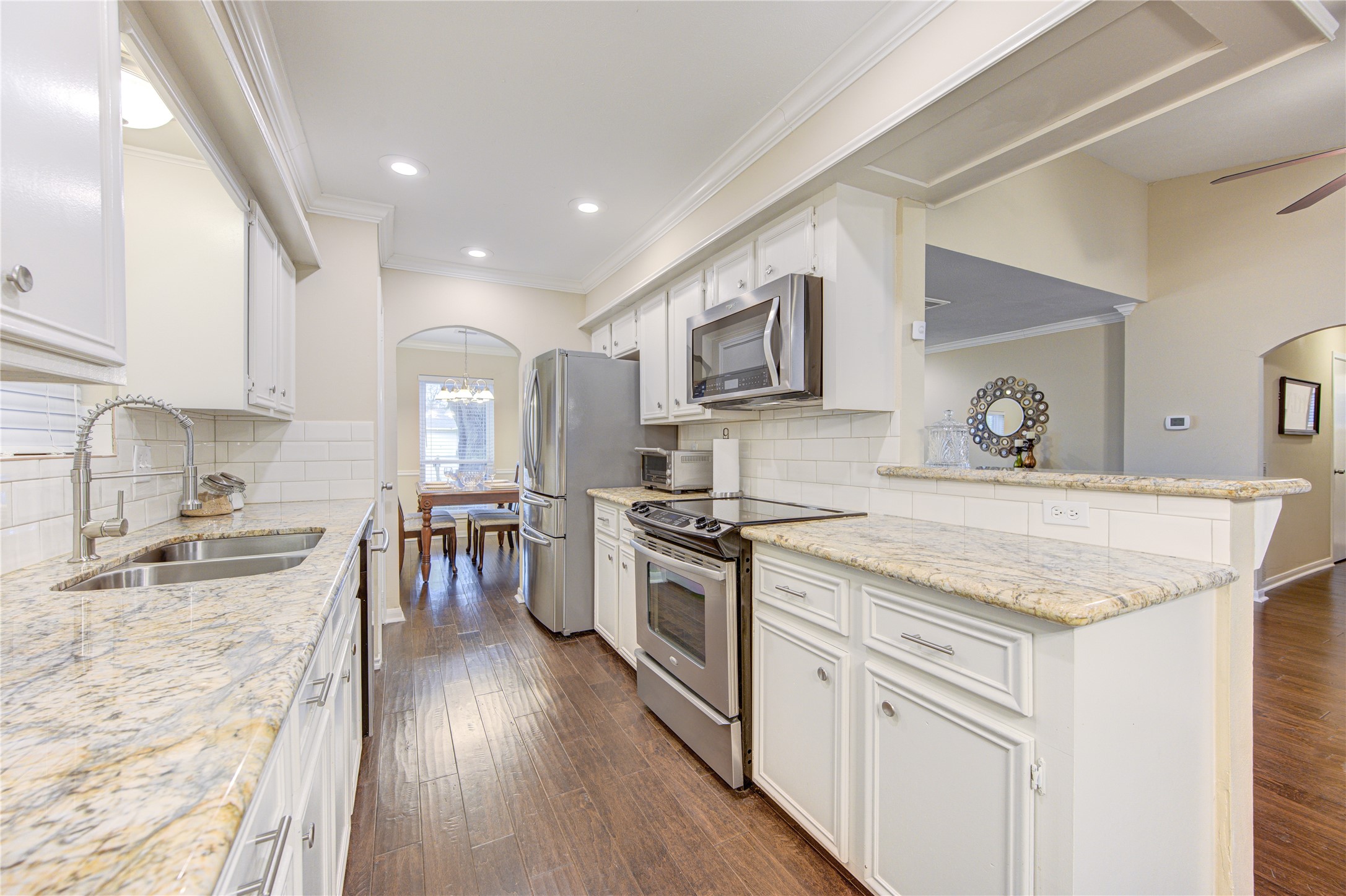 12727 Westella Drive Houston, TX 77077 - Photo 3 of 26