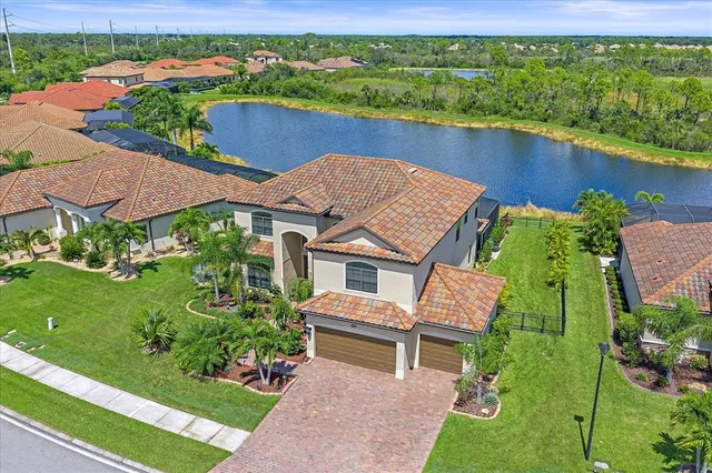 $985,000 | 20698 Valprato Court, Venice, FL 34293