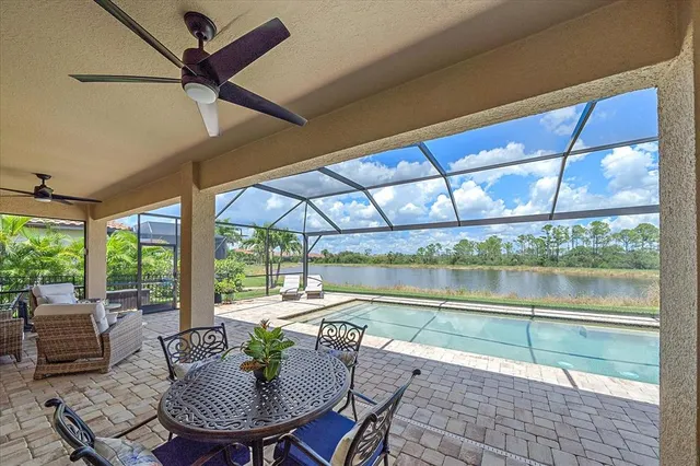 $985,000 | 20698 Valprato Court, Venice, FL 34293