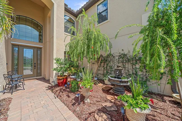 $985,000 | 20698 Valprato Court, Venice, FL 34293