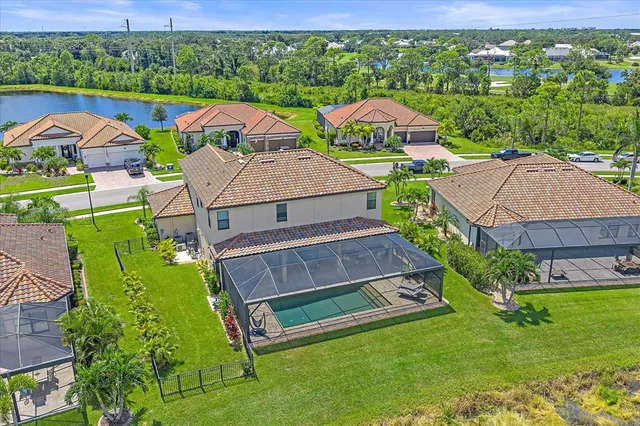 $985,000 | 20698 Valprato Court, Venice, FL 34293