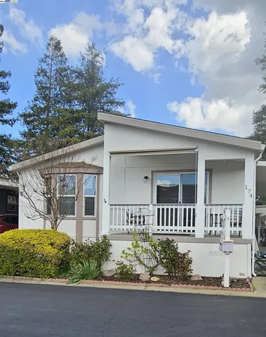 front view of house with a yard