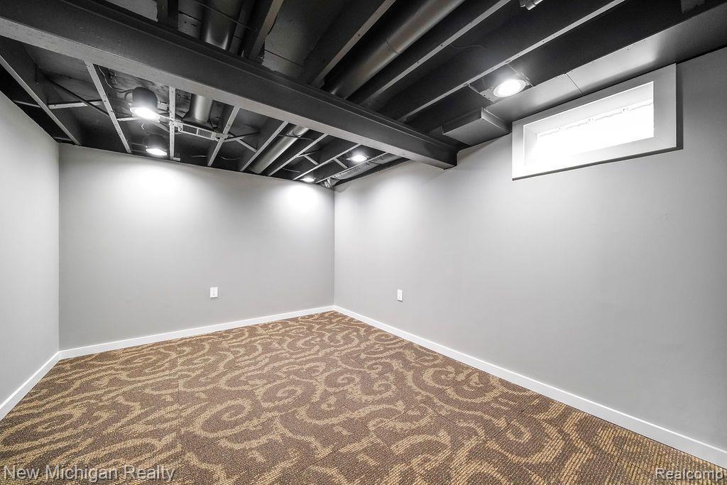 2620 Emmons Avenue Rochester, MI 48307 - Photo 23 of 26 Gallery Image 23
