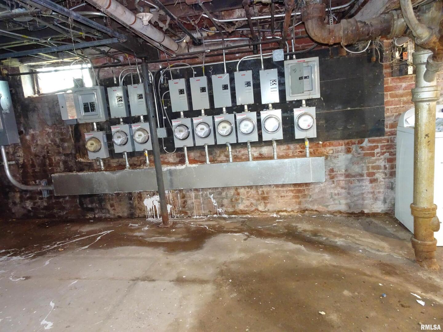 1930 9th Street Rock Island, IL 61201 - Photo 17 of 17 a view of water heater room
