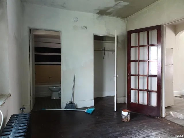 a view of empty room with a window