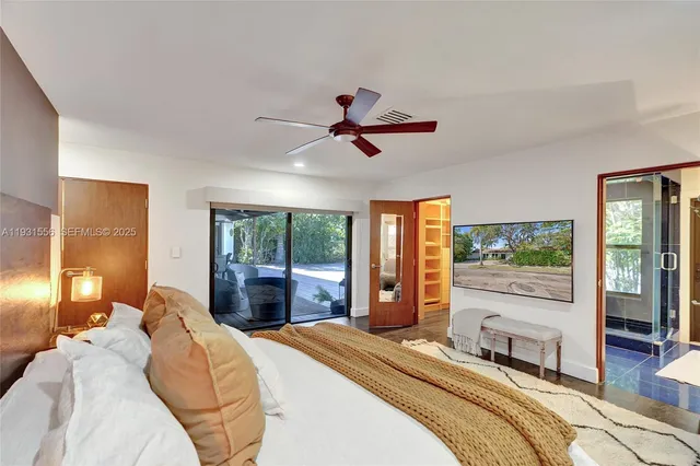 a view of a yard in front of the house