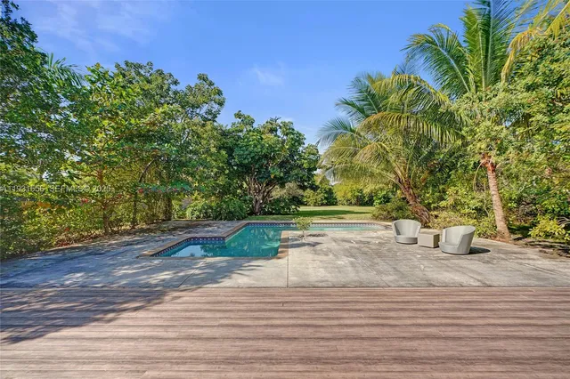 $2,090,000 | 21440 Highland Lakes Boulevard, Miami, FL 33179