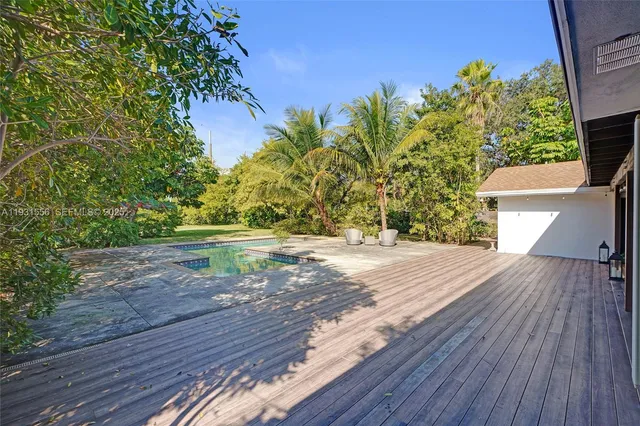 $2,090,000 | 21440 Highland Lakes Boulevard, Miami, FL 33179