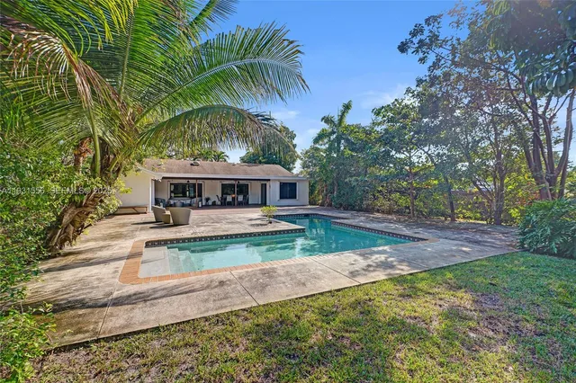 $2,090,000 | 21440 Highland Lakes Boulevard, Miami, FL 33179
