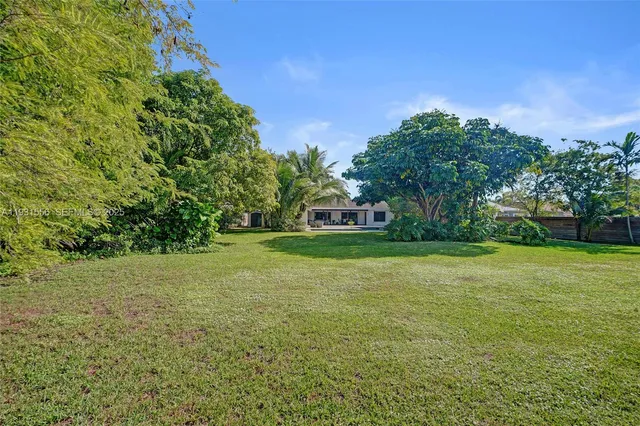 $2,090,000 | 21440 Highland Lakes Boulevard, Miami, FL 33179