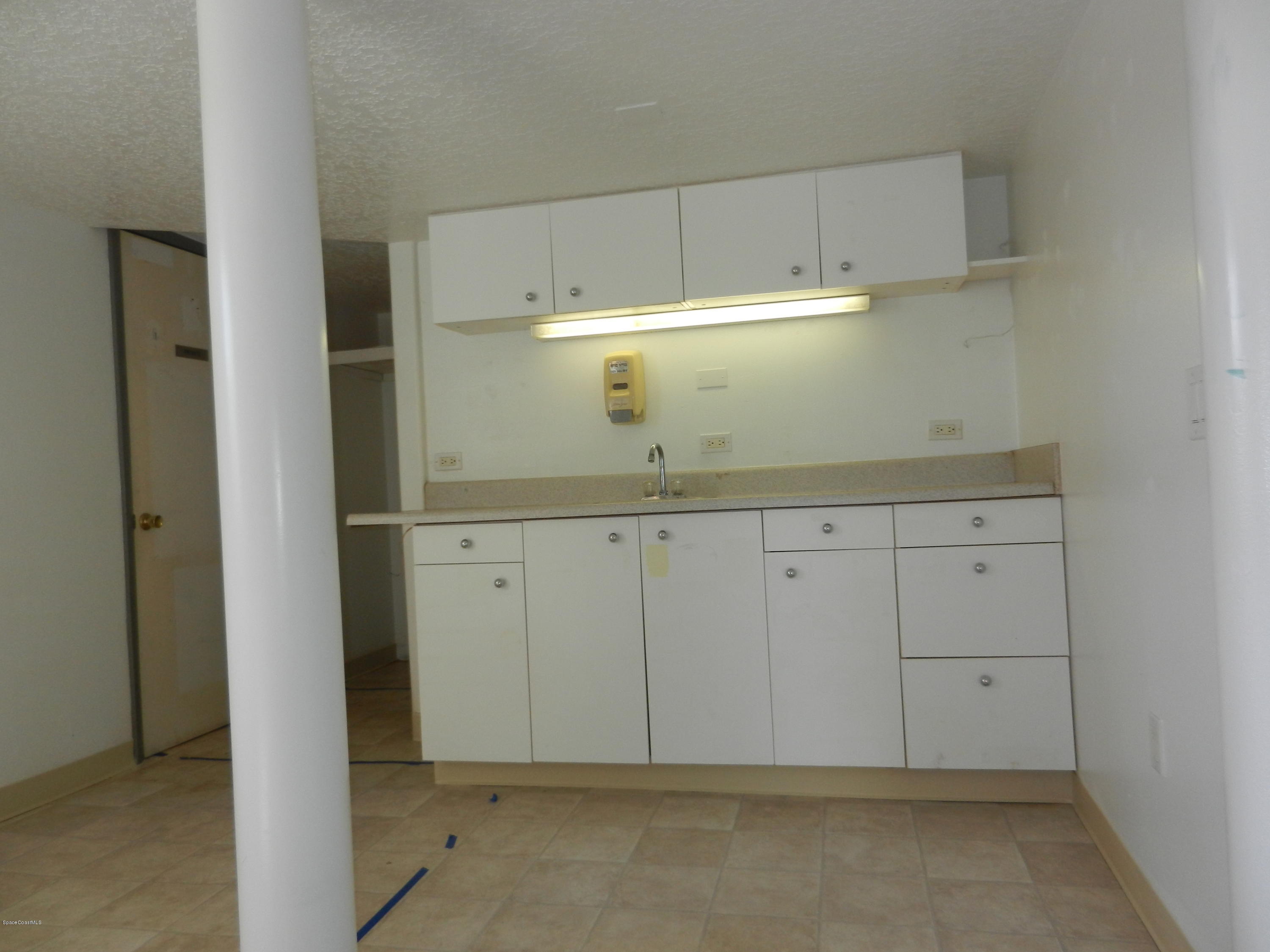 2894 Palm Bay Road Northeast Palm Bay, FL 32905 - Photo 6 of 8 DSCN2911