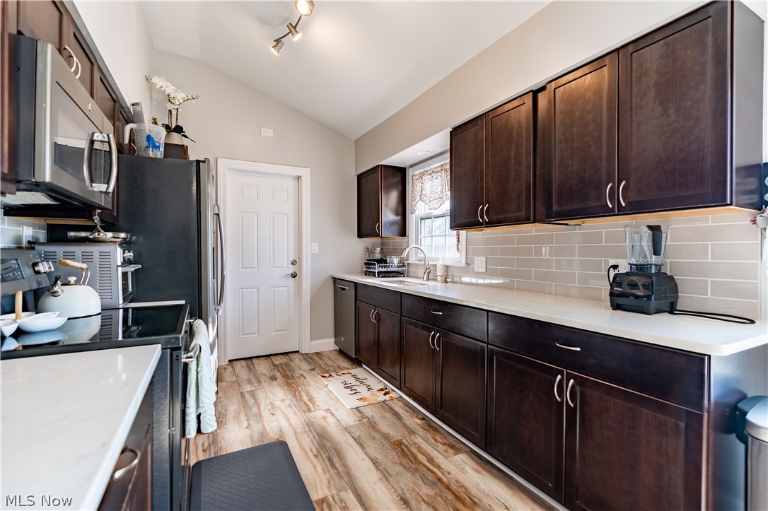 3104 Bancroft Road Akron, OH 44333 - Photo 21 of 34 Gallery Image 21
