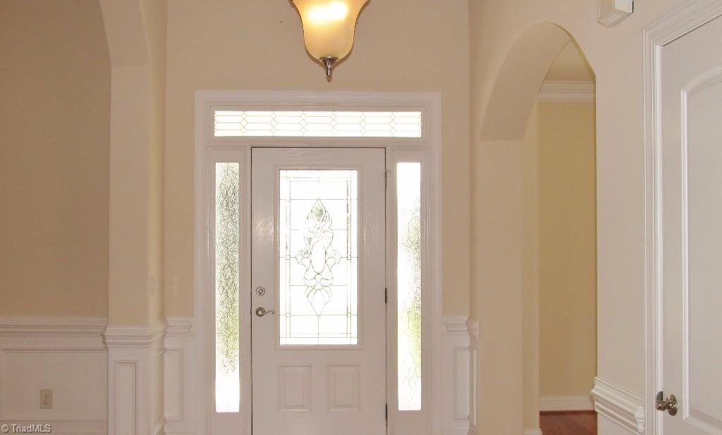 6671 Ridge Run Court Clemmons, NC 27012 - Photo 2 of 27 Gallery Image 2