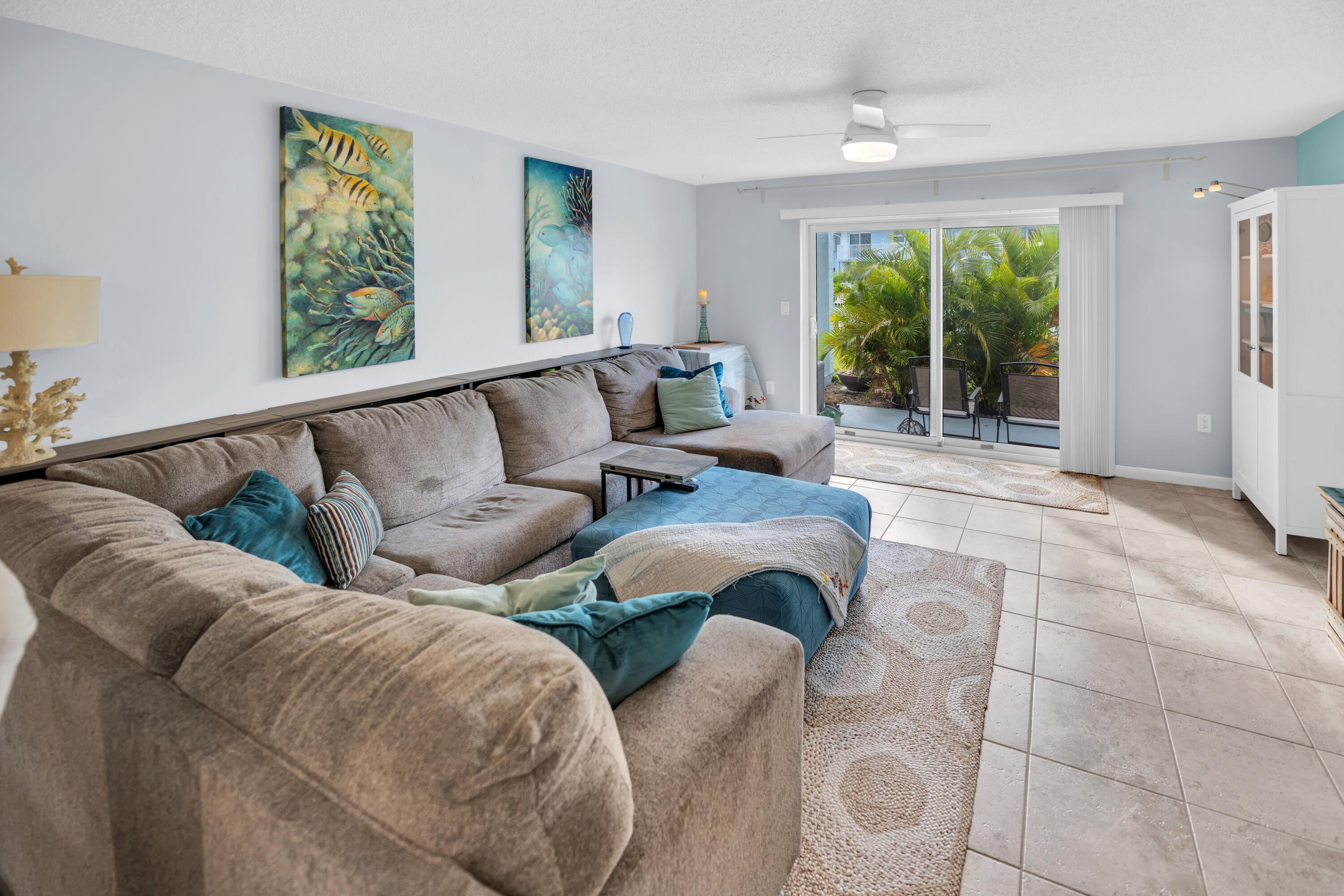 40 High Point Road, Unit 402 Tavernier, FL 33070 - Photo 2 of 20 Living Area