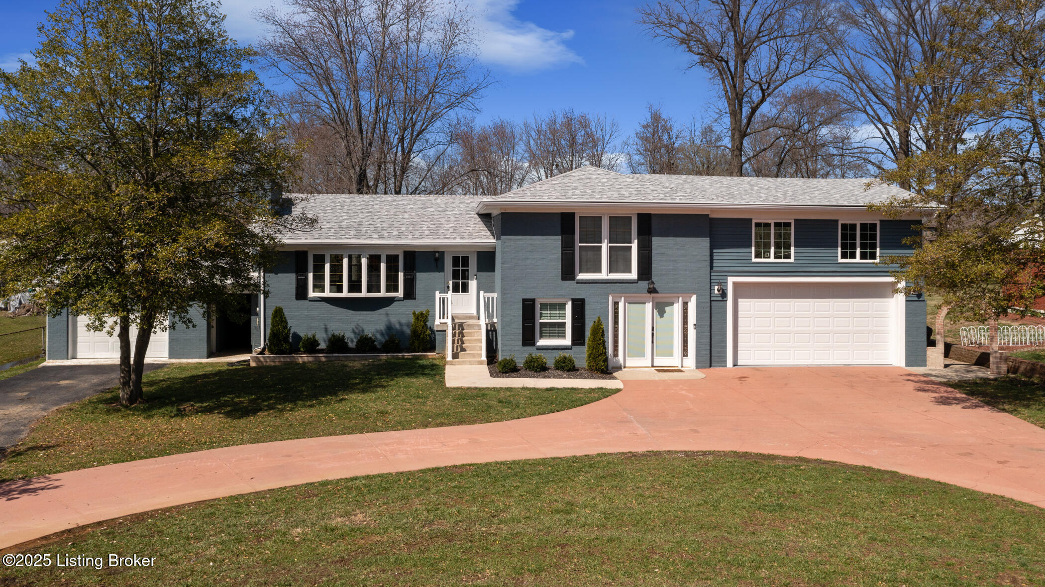 7704 River Road Prospect, KY 40059 - Photo 1 of 77 2