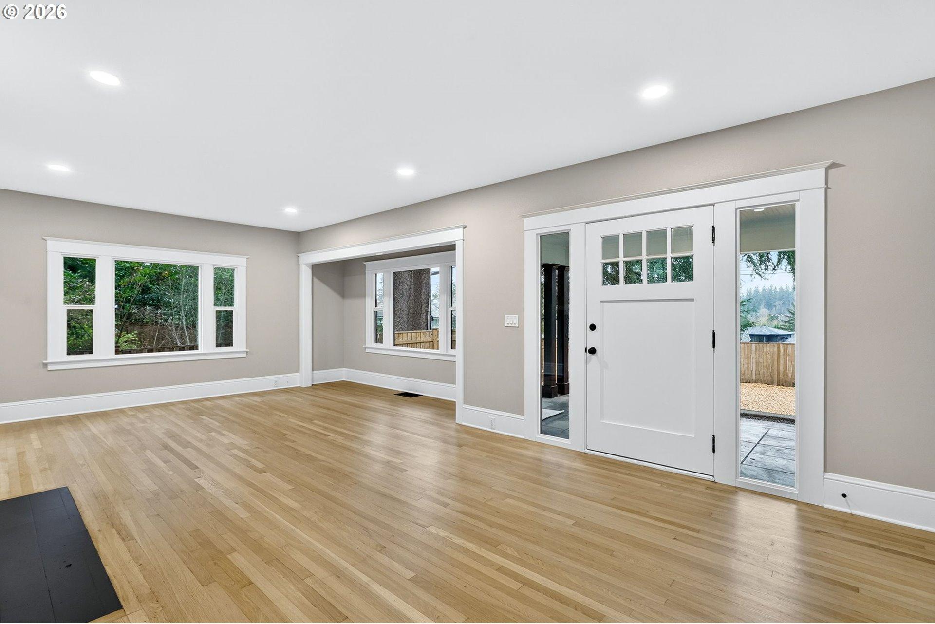 5465 Southwest Scholls Ferry Road Portland, OR 97225 - Photo 9 of 45 Gallery Image 9