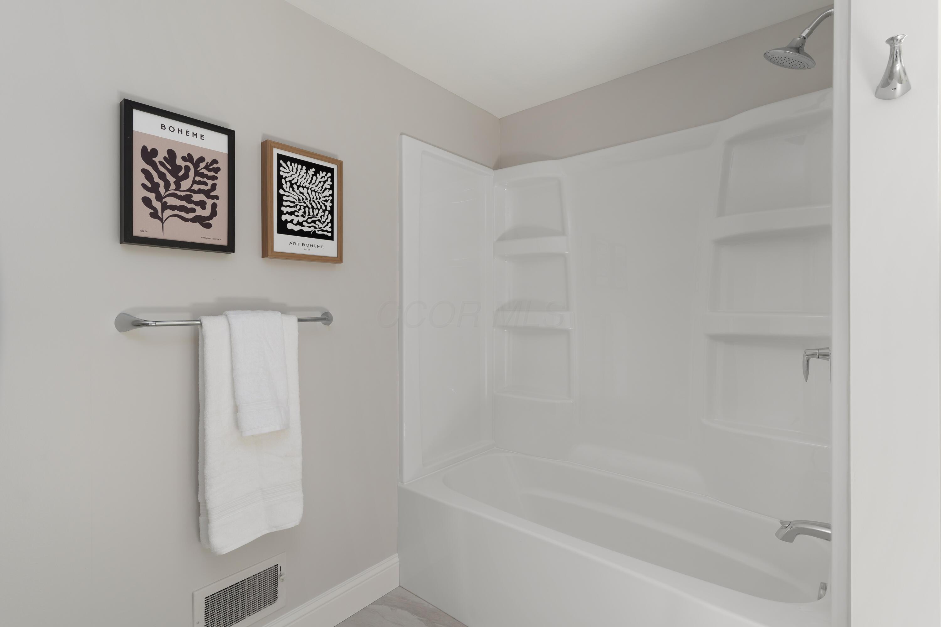 2101 Pinebrook Road Columbus, OH 43220 - Photo 41 of 53 2nd Floor Guest Bathroom
