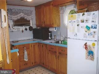 236 Papermill Road Barto, PA 19504 - Photo 5 of 6 Gallery Image 5