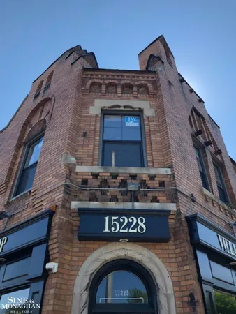 $1,200 | 15224 East Jefferson Avenue, Unit 208, Grosse Pointe, MI 48230