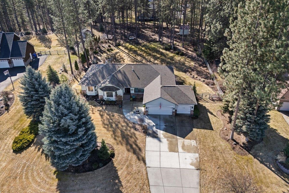 3822 East Bridle Trail Road Colbert, WA 99005 - Photo 2 of 50