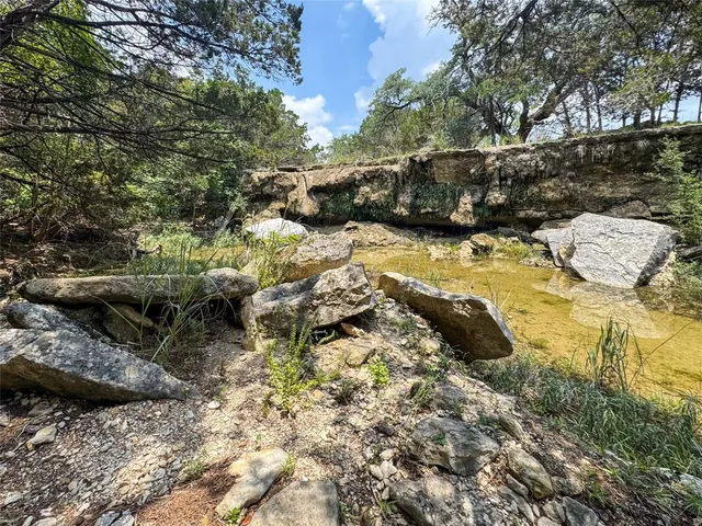 $1,139,000 | 515 Big Creek Road, Blanco, TX 78606