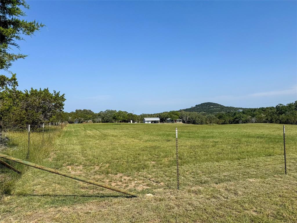 515 Big Creek Road Blanco, TX 78606 - Photo 8 of 40