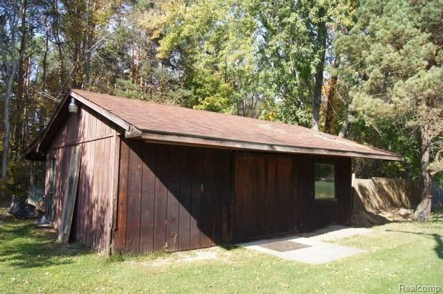 1609 Farnsworth Road Lapeer, MI 48446 - Photo 11 of 39 DSC06352.JPG