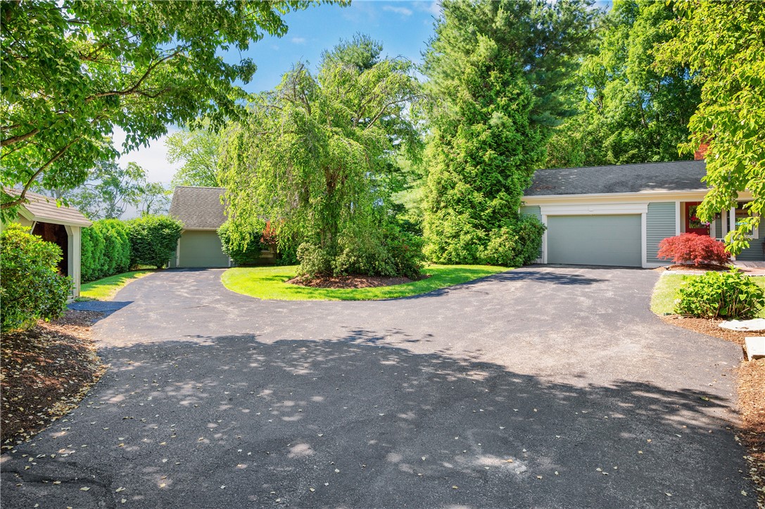 242 Abbott Run Valley Road Cumberland, RI 02864 - Photo 3 of 41 Gallery Image 3