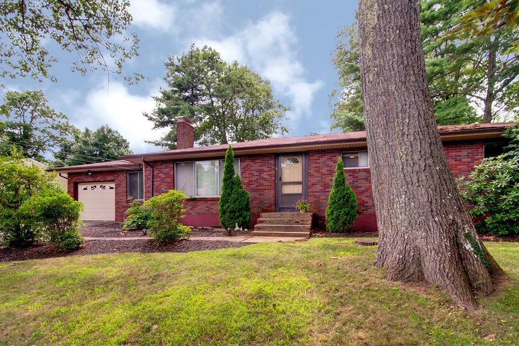 6 Tanglewood Road Paxton, MA 01612 - Photo 1 of 17 Gallery Image 1